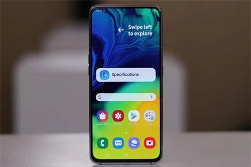 Galaxy A80 sử dụng tấm nền màn hình Super AMOLED kích thước 6,7 inch, độ phân giải (2.400x1.080 pixel), mật độ điểm ảnh 393 ppi. Màn hình này được chia theo tỷ lệ 20:9. 