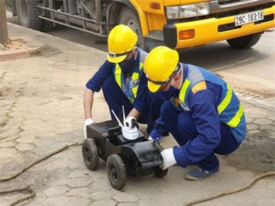 Hà Nội dùng robot “siêu âm” lòng cống
