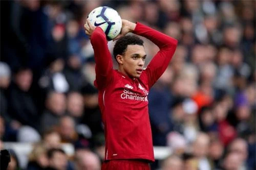 Hậu vệ phải: Trent Alexander-Arnold (Liverpool).