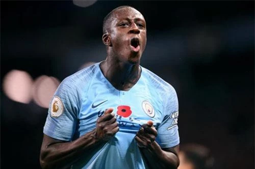 Hậu vệ trái: Benjamin Mendy (Man City).