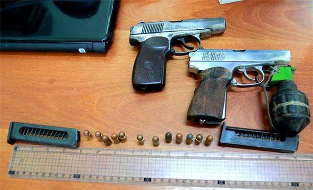 Bình Dương: Nhóm thanh niên chuẩn bị súng, bom xăng chuẩn bị hỗn chiến