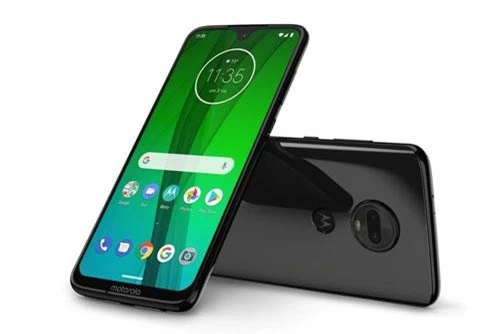 ‘Trái tim’ của Motorola Moto G7 Plus là vi xử lý Qualcomm Snapdragon 636 lõi 8 với xung nhịp 1,8 GHz, GPU Adreno 509. RAM 4 GB/ROM 64 GB, có khay cắm thẻ microSD chuyên dụng với dung lượng tối đa 512 GB. Hệ điều hành Android 9.0 Pie.