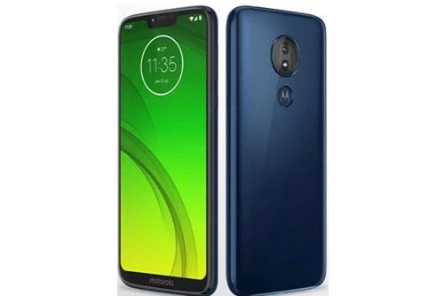 Motorola Moto G7 Power sử dụng vỏ ngoài bằng nhựa giả kính. Máy có kích thước 159,43x76x9,3 mm, trọng lượng 193 g. Nhờ được sơn phủ lớp nano chống thấm nên máy có thể “miễn nhiễm” khi đi trời mưa hoặc vô tình làm đổ nước vào.