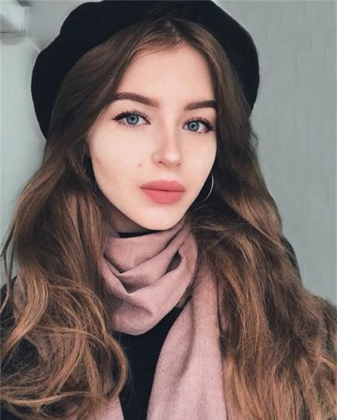 Nhan sắc trong trẻo, đẹp tựa thiên thần của tân Hoa hậu Nga 2019 - Ảnh 10.