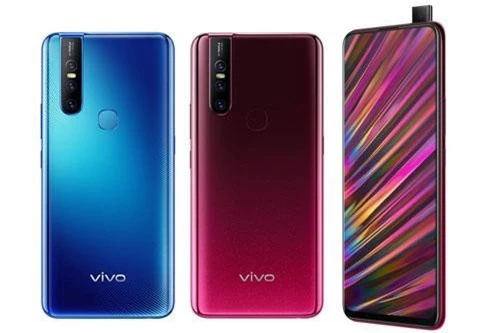 Giá bán bán của Vivo V15 tại thị trường Việt Nam là 7,99 triệu đồng. Máy có 2 màu xanh và đỏ.