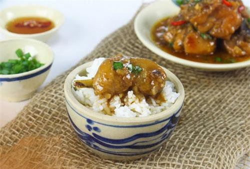 CLIP: Học cách làm gà kho me ngon khó cưỡng