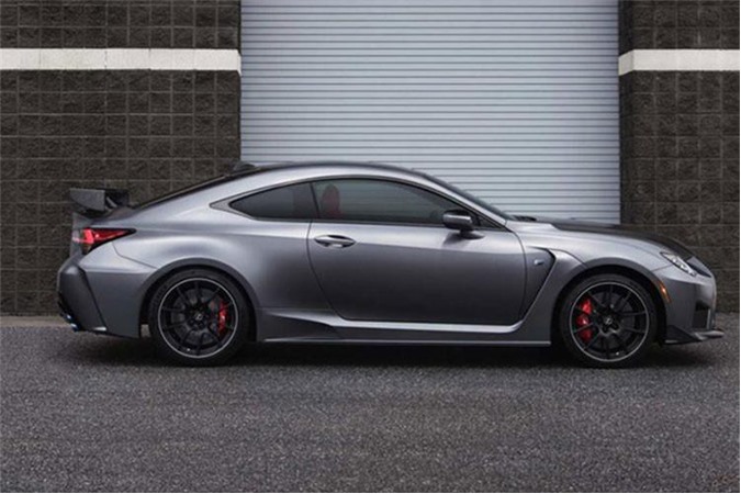 Ảnh Lexus RC F 2020 giá từ 1,5 tỷ đồng