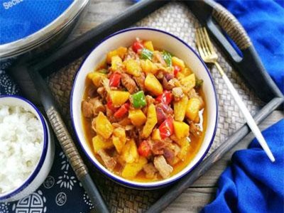 Cách làm món thịt heo xào dứa vừa mềm thơm, vừa chua ngọt cực ngon