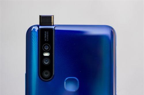 Chi tiết smartphone 3 camera sau, RAM 6 GB, giá 7,99 triệu ở Việt Nam