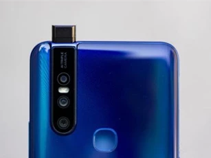 Chi tiết smartphone 3 camera sau, RAM 6 GB, giá 7,99 triệu ở Việt Nam
