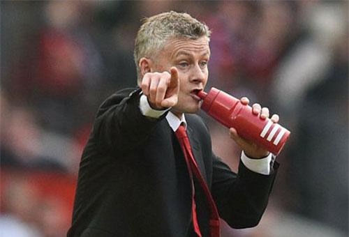 Solskjaer ra lệnh các tiền đạo M.U chỉnh "thước ngắm"