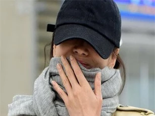 Phản ứng của dư luận Hàn trước việc Song Hye Kyo không đeo nhẫn cưới: "Có nhiều người đeo nhẫn mà vẫn ngoại tình đó thôi..."