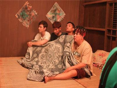 CHUYỆN SHOWBIZ (16/4): Lật Mặt 4 lọt top 3 phim Việt có doanh thu mở màn cao nhất mọi thời đại, Angelina Jolie chính thức đổi họ