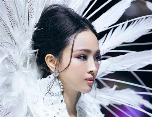 Th&#xF3;i quen khi&#x1EBF;n nhi&#x1EC1;u ng&#x1B0;&#x1EDD;i ng&#x1EE1; ng&#xE0;ng c&#x1EE7;a Tr&#x1B0;&#x1A1;ng H&#x1ED3; Ph&#x1B0;&#x1A1;ng Nga sau khi &#x111;&#x1B0;&#x1EE3;c t&#x1EA1;i ngo&#x1EA1;i