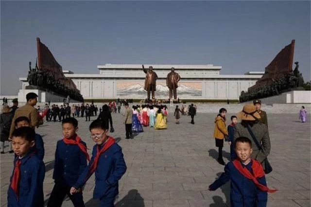 Hàng chục nghìn người Triều Tiên nô nức chào mừng Ngày Ánh Dương - 11