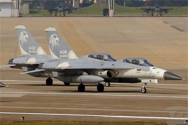 Mỹ bán gói hỗ trợ 500 triệu USD cho máy bay F-16 của Đài Loan - 1
