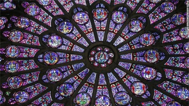 Những hiện vật quý của Nhà thờ Đức Bà Paris trước khi bị ngọn lửa tàn phá - Ảnh 1.