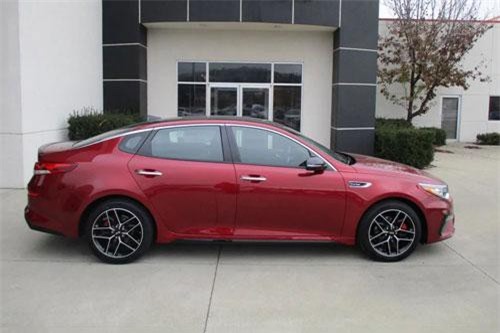 Chi tiết Kia Optima 2.4 GT-Line 2019 giá gần 1 tỷ ở Việt Nam 