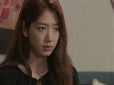 Bị mắng ở nhà ăn với trông con mà cũng cần giúp việc, vợ trẻ tức mình đáp trả khiến chồng im thin thít