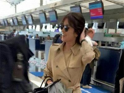 Xuất hiện tại sân bay sau chuyến công tác xa chồng, Song Hye Kyo gầy tới mức khó tin
