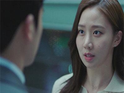 Phát hiện chồng dẫn bồ nhí đi du lịch sang chảnh, vợ chỉ nhắn đúng một tin khiến anh vội vã về nhà luôn