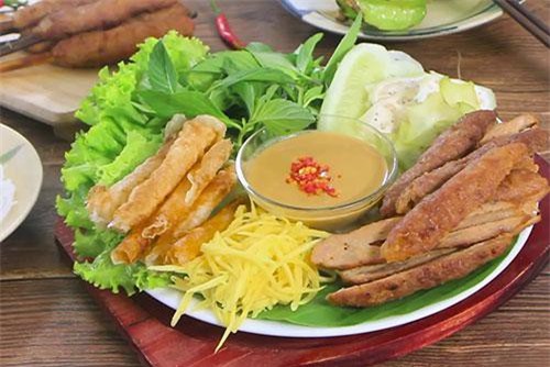 Clip: Ngon 'lịm tim' với đặc sản nem nướng Nha Trang ngay tại nhà