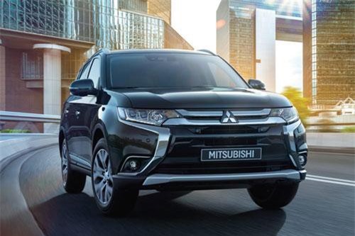 Giá lăn bánh Mitsubishi Outlander - đối thủ Honda CR-V, Mazda CX-5,