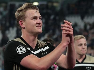 Chấm điểm Juventus 1-2 Ajax: CR7 cúi đầu trước De Ligt