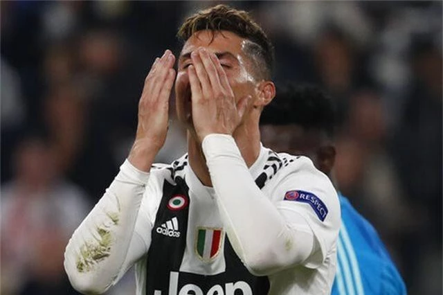 C.Ronaldo: Khi cánh én không thể làm nên mùa xuân - 1