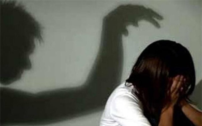 Bình Thuận: Thầy giáo bị tố dâm ô 4 học sinh lớp 1