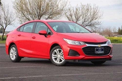 10. Chevrolet Cruze 2019.