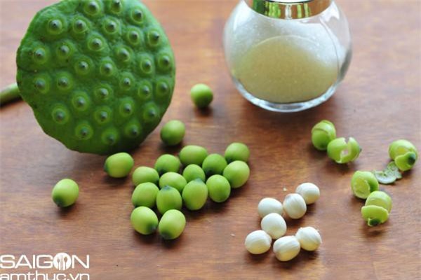 Cách làm sữa hạt sen tươi đơn giản, cho ngày nắng nóng