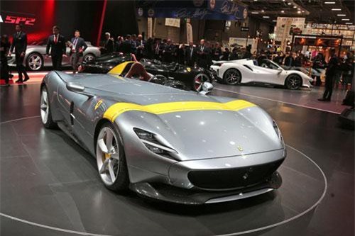 CLIP: Chiêm ngưỡng vẻ đẹp siêu xe độc đáo bậc nhất của Ferrari