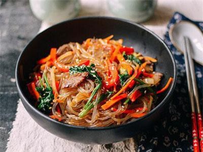 Cách làm món miến xào thịt bò cả nhà ăn no mà ngon miệng