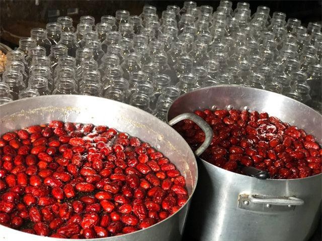 CLIP: Nắng nóng chưa được một tháng mà bán chè online đã lãi gần trăm triệu đồng