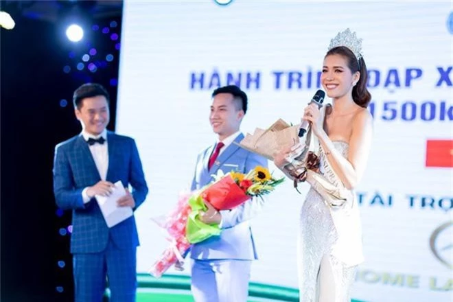 Minh Tú thay đổi phong cách liên tục, gây ấn tượng với bạn bè quốc tế khi tham dự chuỗi sự kiện tại Đà Nẵng - Ảnh 6.