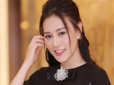 "Quỳnh búp bê" Phương Oanh lên mạng trút giận, ai ngờ lại bị nam diễn viên vợ con đề huề "chọc ngoáy"