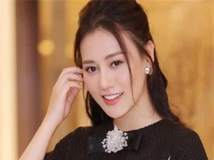 "Quỳnh búp bê" Phương Oanh lên mạng trút giận, ai ngờ lại bị nam diễn viên vợ con đề huề "chọc ngoáy"