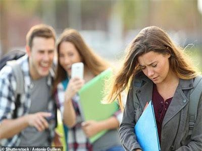 Bị bắt nạt ở trường học sẽ ảnh hưởng đến suốt cuộc đời đứa trẻ