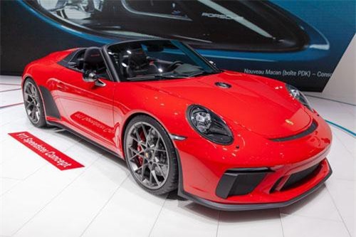 Vẻ đẹp hoàn mỹ của siêu xe thể thao vừa được Porsche ra mắt