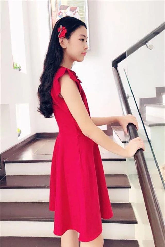 Con gái Quyền Linh ra dáng thiếu nữ xinh đẹp dịu dàng như Hoa hậu tương lai - 7