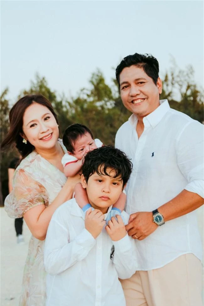 Gia đình Thanh Thúy - Đức Thịnh khoe ảnh du lịch hạnh phúc - Ảnh 6.