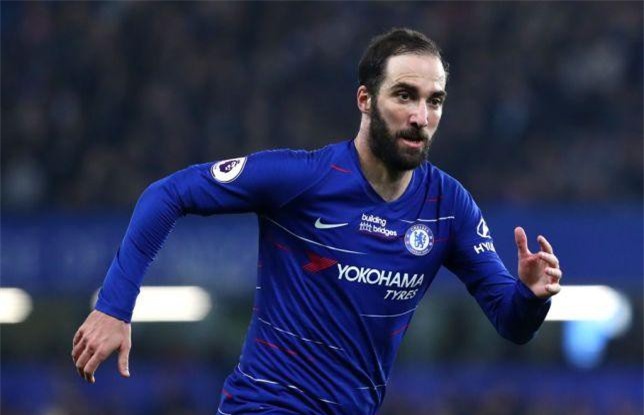 Gây thất vọng, Higuain bị trả về 'nơi sản xuất' sau 6 tháng
