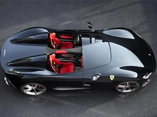 CLIP: Cận cảnh siêu xe gần 42 tỷ đồng của Ferrari