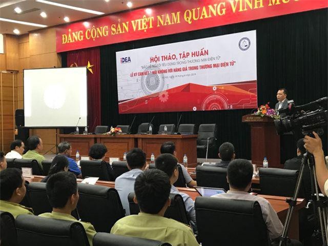 “Các công ty chuyển phát đang trở thành một công cụ tiêu thụ hàng giả, hàng nhái”