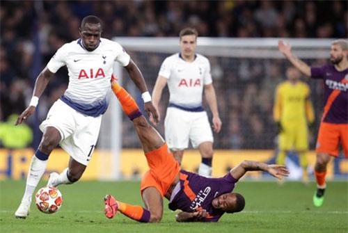 Lịch phát sóng bóng đá cuối tuần: M.U 'ngã ngựa'?