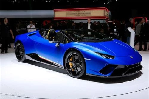 7. Lamborghini Huracan Performante Spyder 2019 (giá khởi điểm: 308.859 USD).