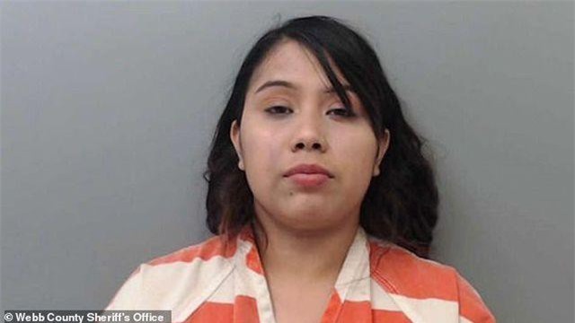 Cô gái đánh chồng vì  không được khen xinh