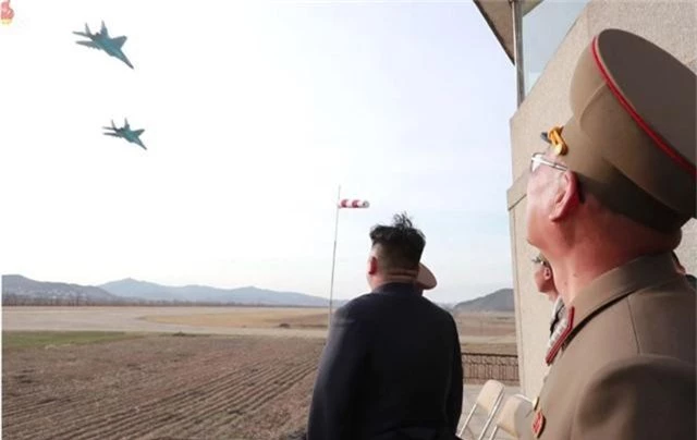 Chiến lược cương nhu linh hoạt của ông Kim Jong-un trên bàn cờ với Mỹ - 2