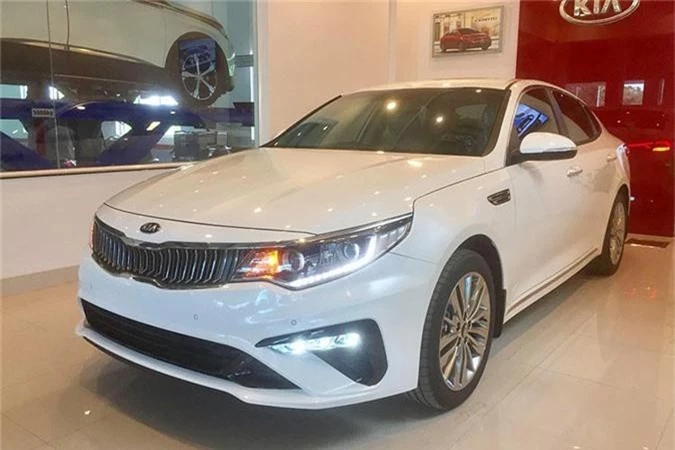 Kia Optima 2019 gia tu 789 trieu co 